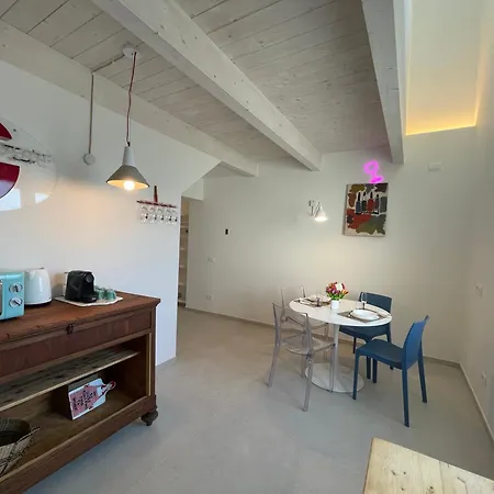 Due Di Tutto アパート フェラーラ