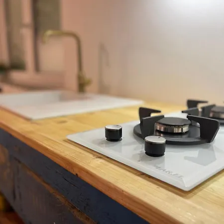 Due Di Tutto アパート *