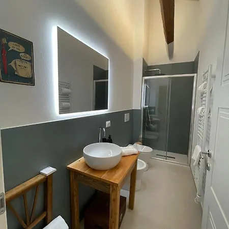 Apartment Due Di Tutto Ferrara