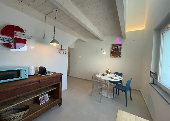 Due Di Tutto Daire Ferrara