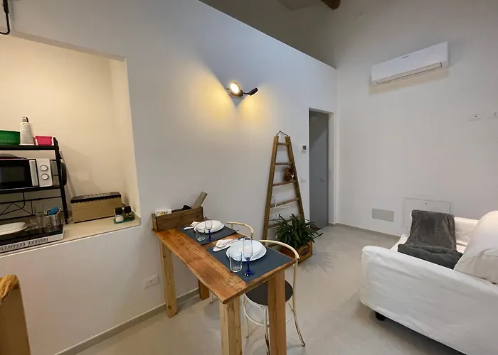 Due Di Tutto Daire Ferrara